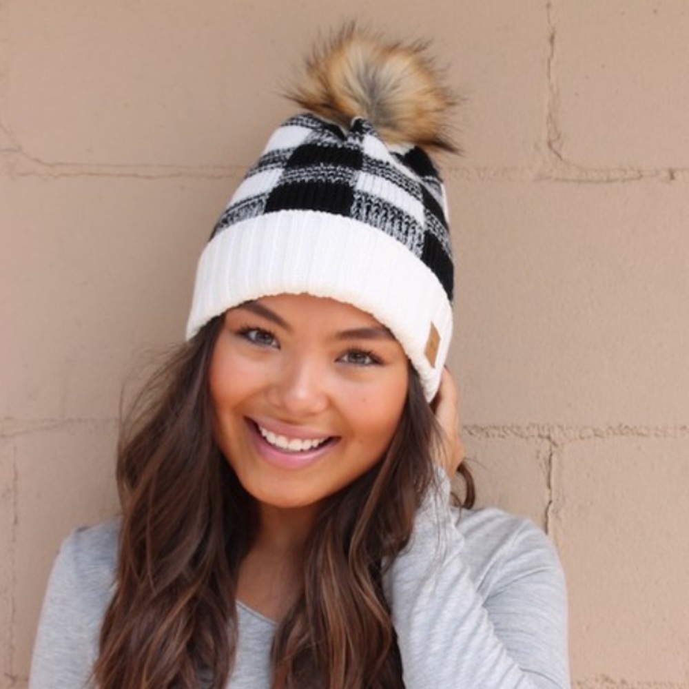 SOLD OUT Black White Buffalo Plaid Fleece Lined Beanie - Picture 2 of 3